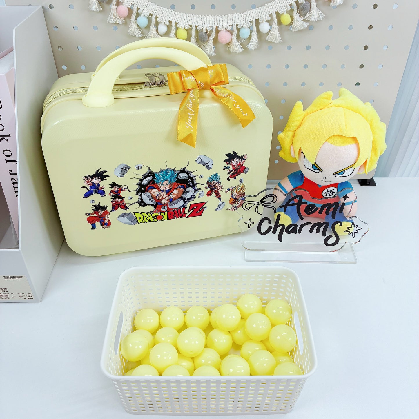 Boîte cadeau mystère valise DB de 14 pouces